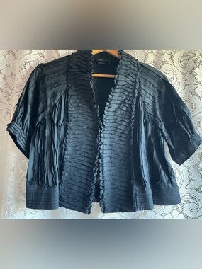 BCBGMaxAzria Women’s S Black Cotton Bolero Pleat Pintuck Jacket Gorgeous